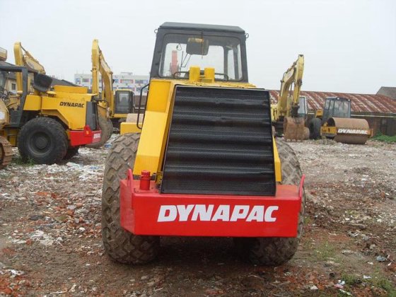 2011 Dynapac CA25D