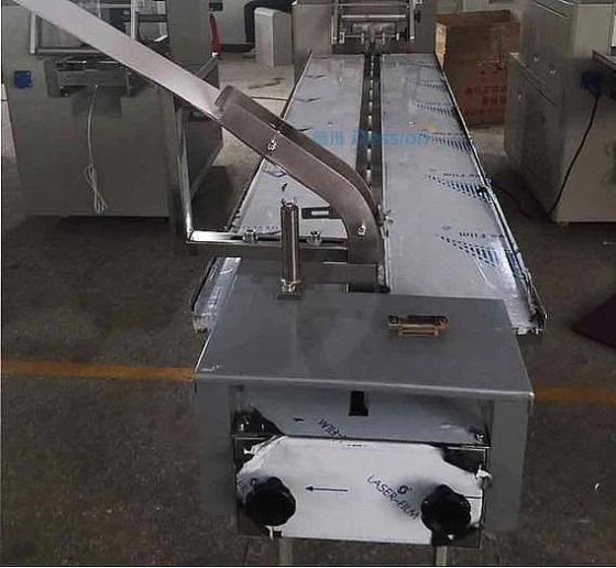 Dession自動おむつバッグ包装機、野菜包装機