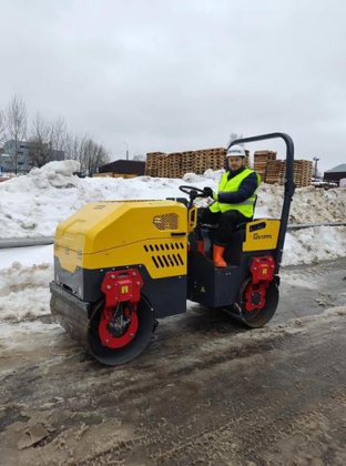 RRL-200 热销型全液压驱动压路机 小型压路机适用于市政路面修补