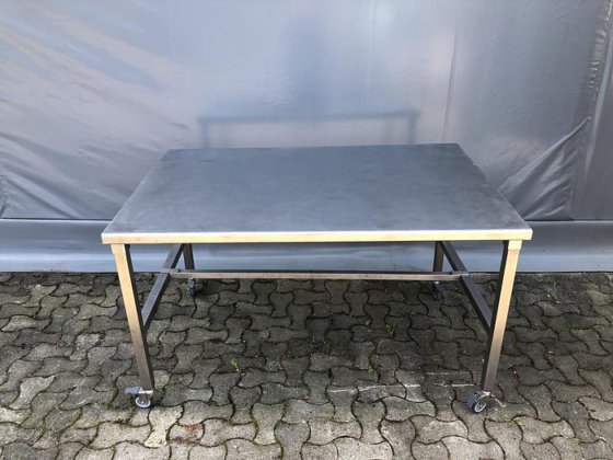 Table, acier inoxydable