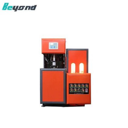 用于 5 加仑瓶的半自动吹瓶机