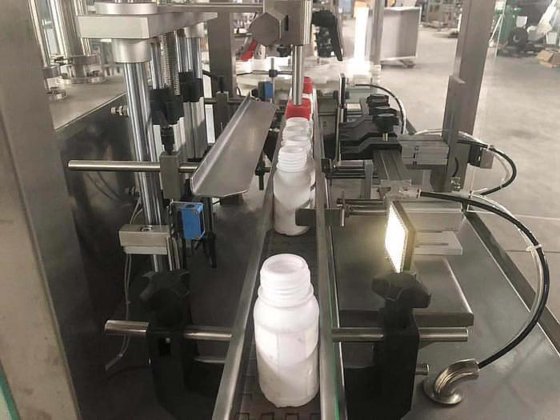 Dession 中国高品質ソープディッシュボトル充填機コンベアベルト付き液体充填機サプライヤー