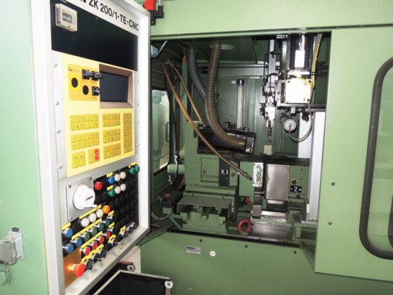 1991 HURTH ZK 200/1-TE CNC