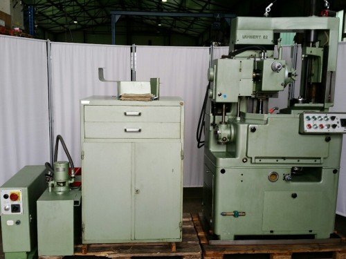 1980 LAMBERT 82 Wälzfräsmaschine in