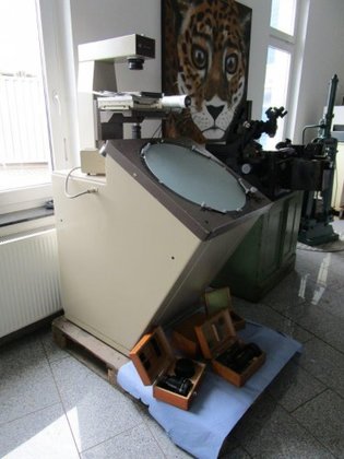 1989 MITUTOYO PV 500 in