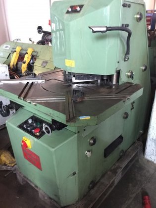 1990 INDUMASCH V 204 in
