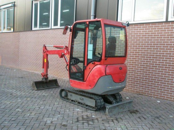 2017 Yanmar SV17