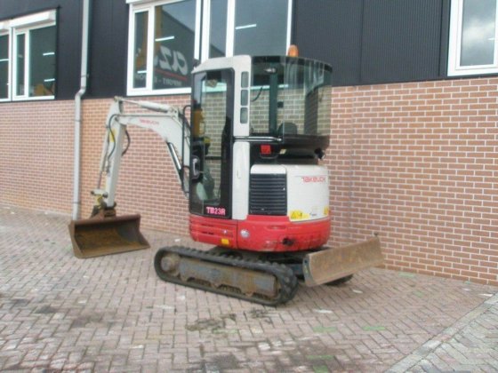 2012 Takeuchi TB23R