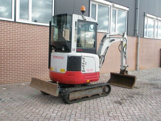 2012 Takeuchi TB23R