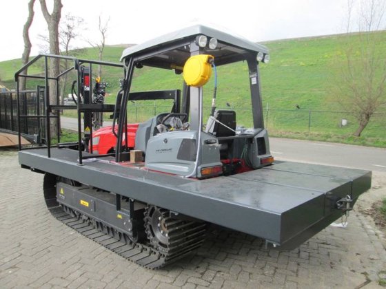 2014 Mc cormick WT1104C lastractor