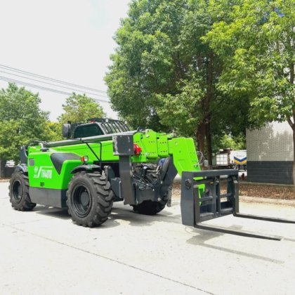 Telehandler Telescopic Wheel Loader 4 Ton 18 Meter off Road Forklift ...