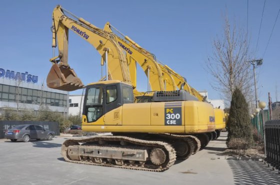 Komatsu PC300-7-Bagger