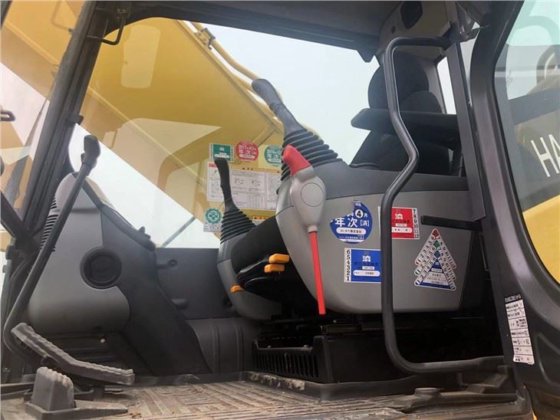 コマツPC450-8掘削機