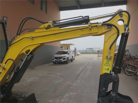Infront 3-Tonnen-Bagger