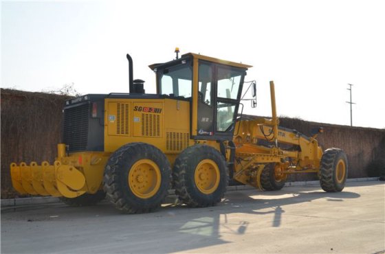 ローダー駆動モーターグレーダー