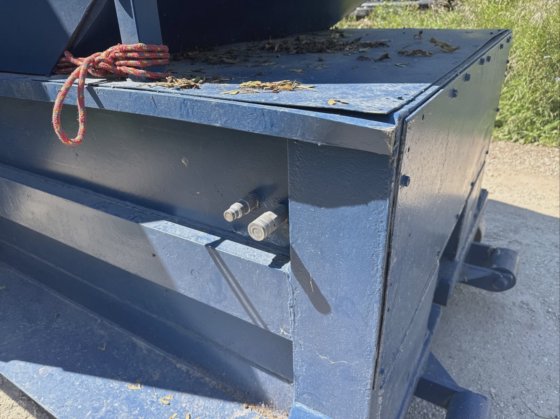 Industiral Trash Compactor with Container 460V Action Compaction ...
