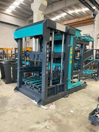 BS-30 コンクリートブロック製造機