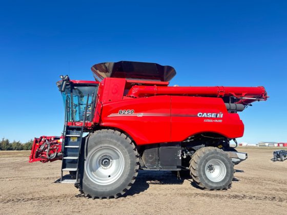 2023 CaseIH 8250