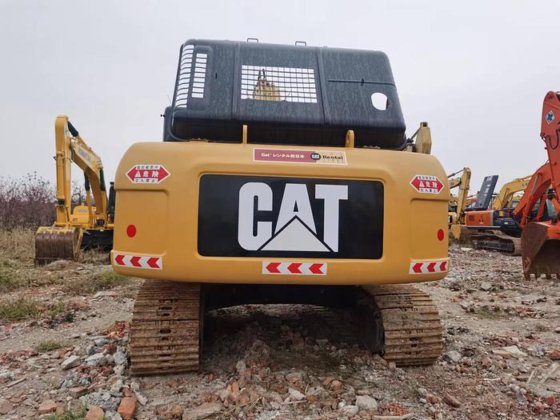 CAT 326D