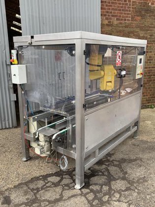 Abar Automation Robot Case Loader