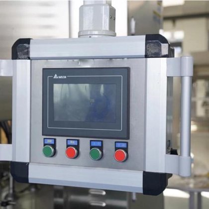 全自动线性活塞式葵花籽油瓶灌装旋盖包装机