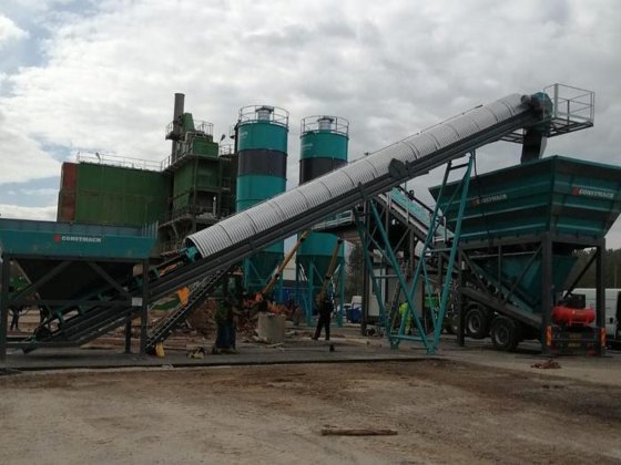 移动混凝土搅拌站预供料系统