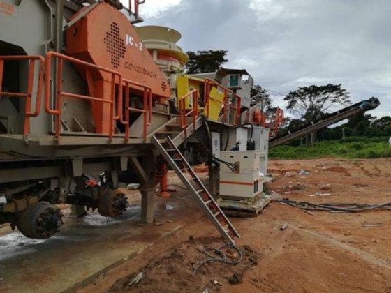 移動式硬質石材破砕プラント