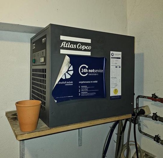 オイルフリーエアコンプレッサー