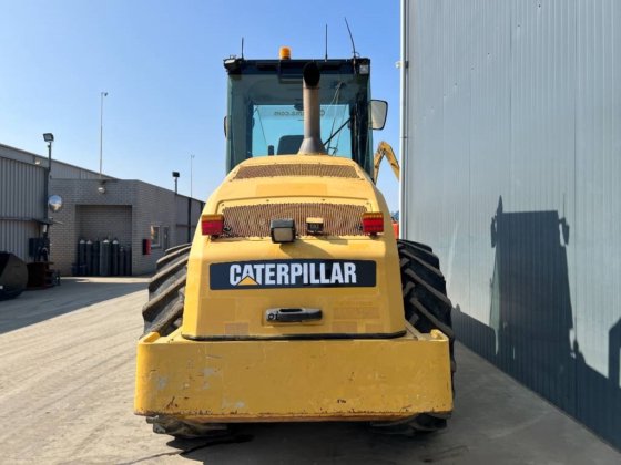 2011 CAT CP76