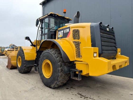 2016 CAT 972M