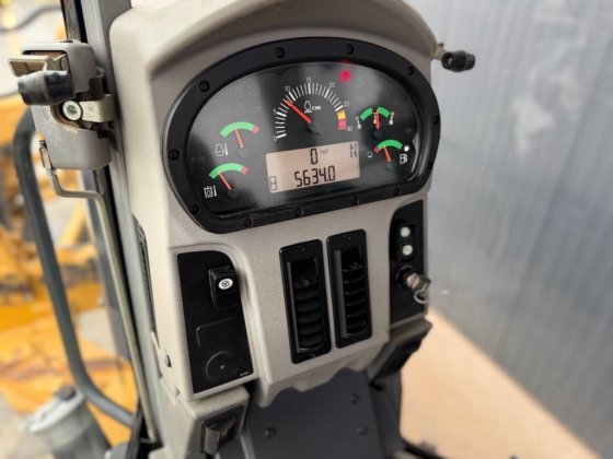 2011 CAT 140M - BAJAS