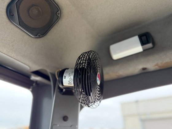 2011 CAT 140M - BAJAS