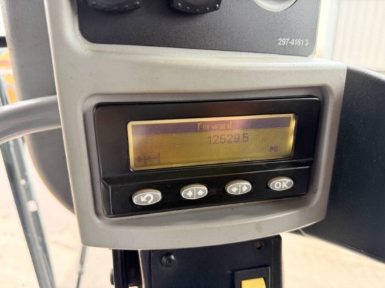 2011 CAT 140M - BAJAS