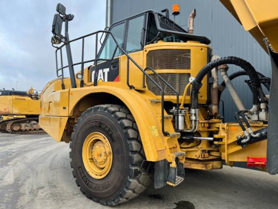 2017年 CAT 735C