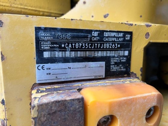 2017年 CAT 735C