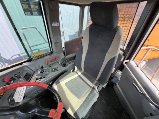 2008年式ボルボA35E FS