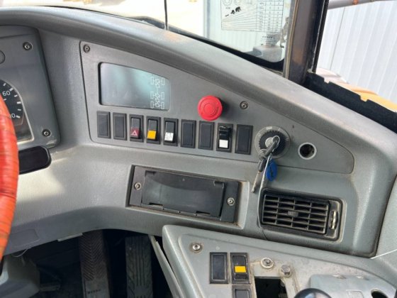 2008年式ボルボA35E FS