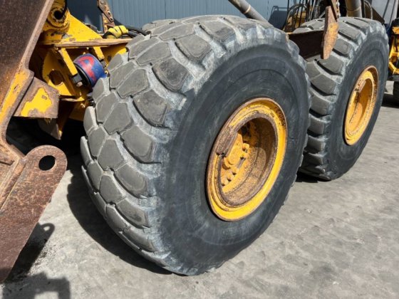 2008年式ボルボA35E FS