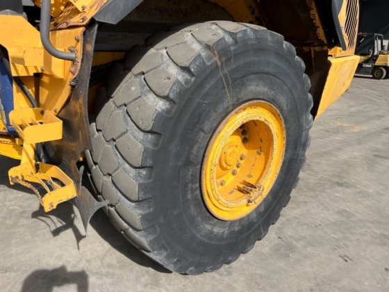 2008年式ボルボA35E FS