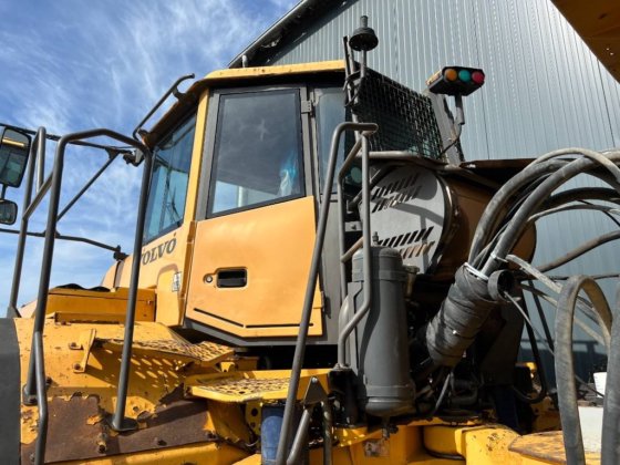 2008年式ボルボA35E FS