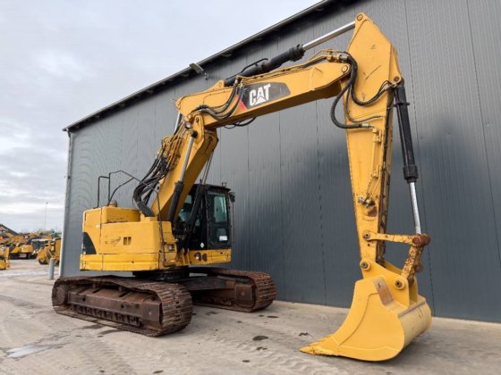 2007 CAT 321D LCR