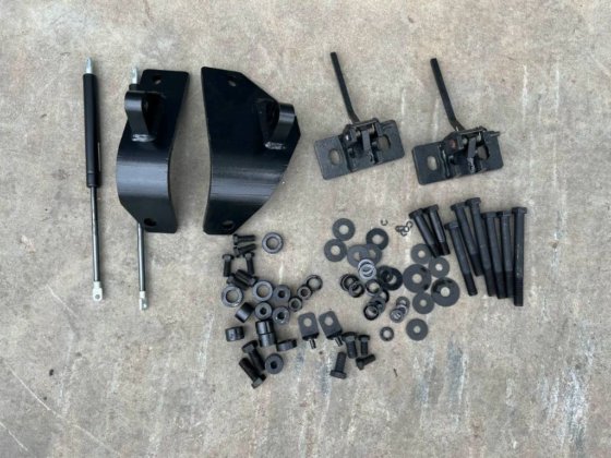 2025 CAT 323Dガード