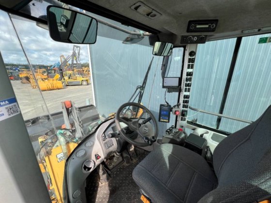 2011 Volvo L90F
