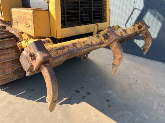 1986 CAT 953 - 鬈鉤?