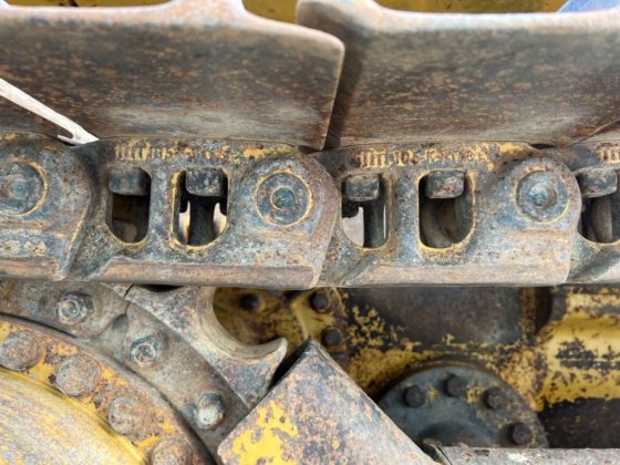 1986 CAT 953 - 鬈鉤?