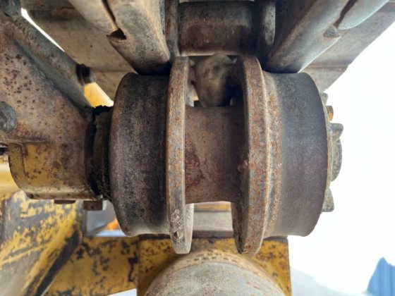 1986 CAT 953 - 鬈鉤?