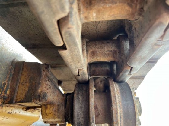 1986 CAT 953 - 鬈鉤?