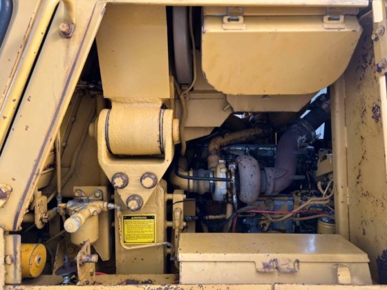 1986 CAT 953 - 鬈鉤?