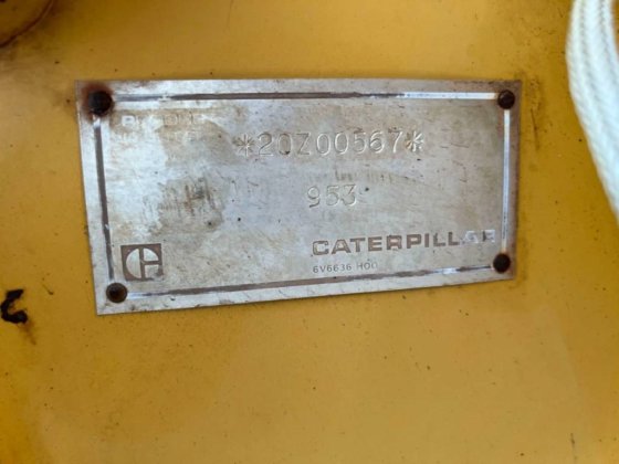1986 CAT 953 - 鬈鉤?