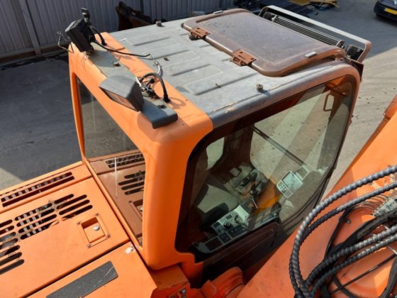 2012年斗山 DX235LCR